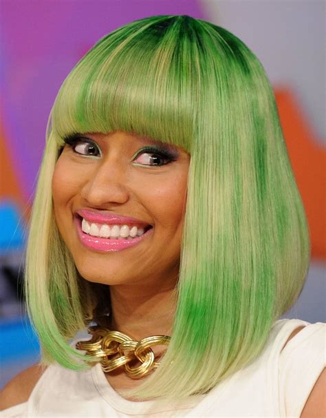 Nicki Minaj With Green Hair Nicki Minaj Wig Nicki Minaj Hairstyles Blonde Hair Hair Hair