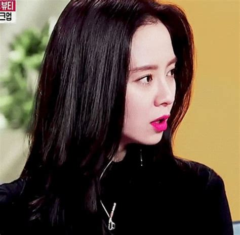 Song ji hyo and actors. 11 Female Celebrities Who Have Beautiful Side Profiles ...