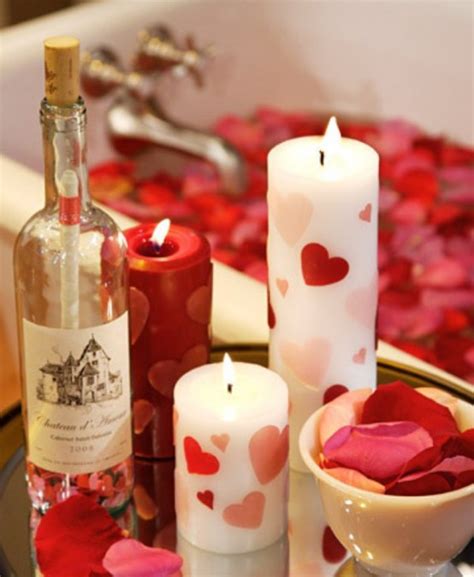 14 Beautiful And Romantic Candles For Valentines Day Digsdigs
