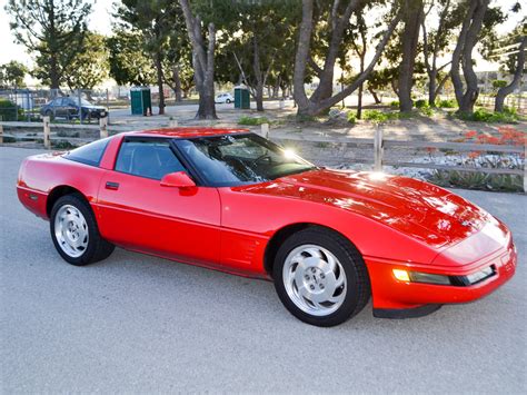 Beautiful 1995 Chevrolet Corvette Coupe Torch Red Classic Car