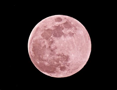 Aprils Full Super Pink Moon