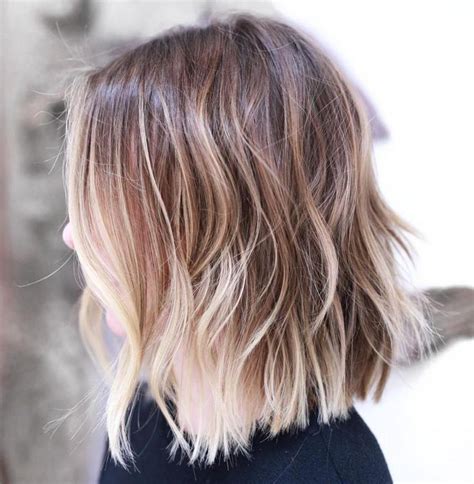 Bohemian hair doesn't have to be long. Choppy Bob With Blonde Balayage… (With images) | Thin hair ...
