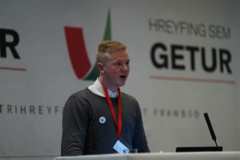 Runar sögaard live kvällens väckelsemöte med jimmie åkessons live i stockholm och här på facebook. Rúnar Gíslason nýr gjaldkeri Vinstri grænna - Vinstri græn
