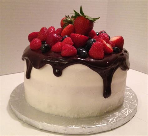 Fresh Fruit Birthday Cake With Name Generator Gambaran