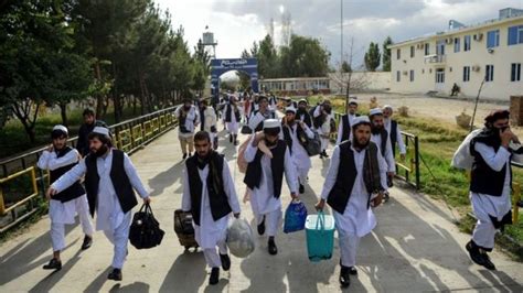 طالبان کے زیر قبضہ علاقوں کی جیلوں سے قیدی کیوں آزاد کر دیے جاتے ہیں