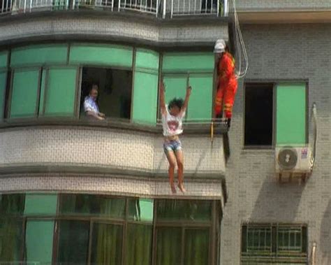Chinese Teens Suicide Bid Thwarted By Safety Cushion That Broke Her