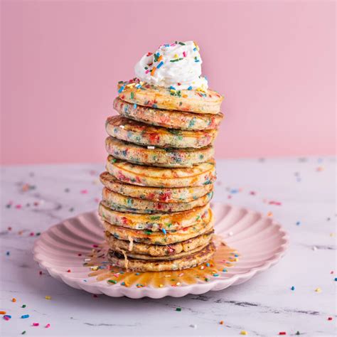 20 Minute Fluffy Funfetti Pancakes — Marleys Menu