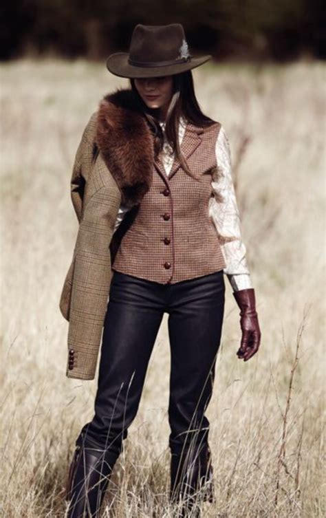 32 Look Good Women Cowboy Outfits Style Country Fashion Women Cowboy