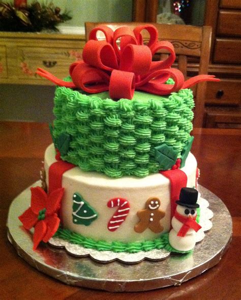 Send it to your true love if you like, or just be sweet to yourself. Christmas Cake - I made this cake for our church home group Christmas party. This was my first ...