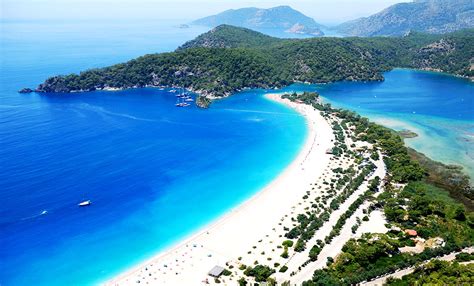 Je vindt hier adembenemende landschappen, uitgestrekte zandstranden en gezellige mediterrane badplaatsen zo kun je al voor €142* een ticket naar turkije boeken. Veelzijdig Turkije - Last minute vakantie all inclusive