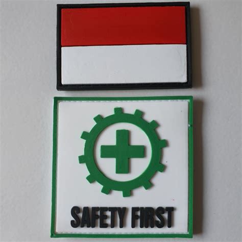 Jual Patch Rubber Satu Set Logo Safety First K3 Besar 8x8 Plus Bendera