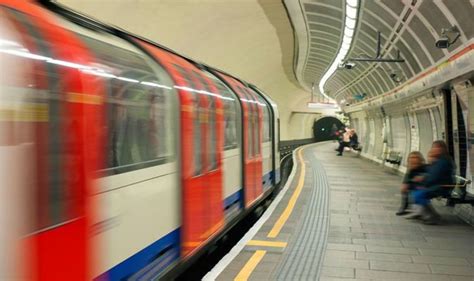 London Travel News Northern Line Suspended Severe Delays On London
