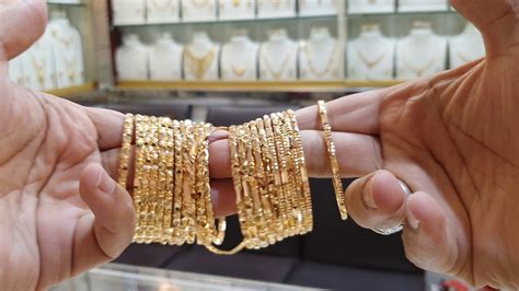 أسعار الذهب في السعودية تسجل انخفاضا مع توقعات بالارتفاع - زوم الخليج
