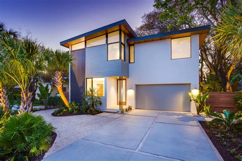 Tri par estates in a land owned 55+ active community. 1414 South Osprey Modern Home in Sarasota, Florida by ...