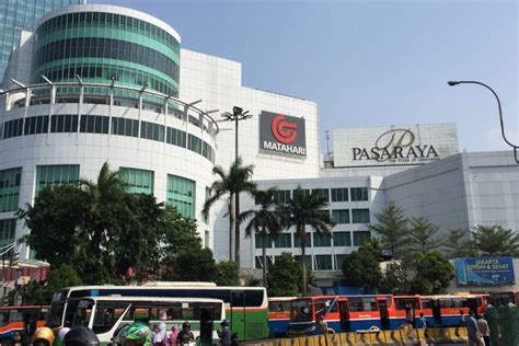 5 tips ke supermarket atau pasaraya bersama anak kecil. Pemburu Diskon Bikin Pasaraya Blok M Ramai Mendadak ...