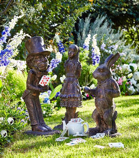 20 Alice In Wonderland Garden Decor Is Mix Of Brilliant Creativity