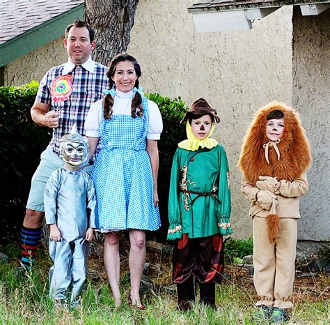 Great Tutorial For Organizing Kid And Adult Costumes Into A Diy Group