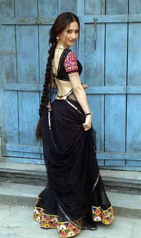 21 hot photos of sanjeeda shaikh in indian outfits flaunting her sexy midriff