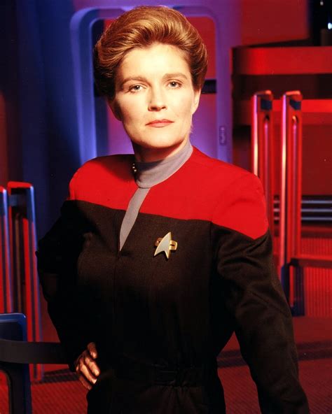 Star Trek Women Photo Captain Janeway Star Trek Series Star Trek Tv