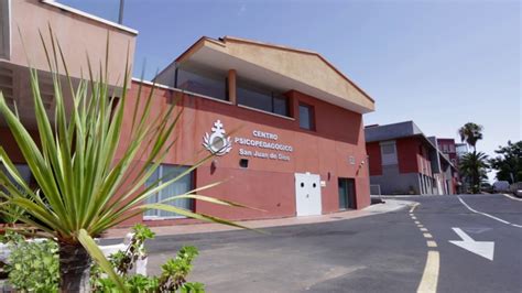 Simple Science: How to Make a Volcano with Kids