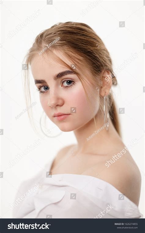Portrait Cute Sensual Teen Model Wearing Stock Foto 1626274855 Shutterstock