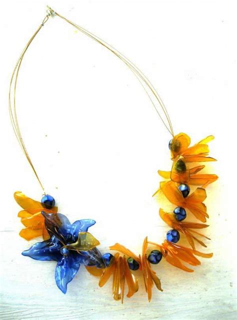 Jewelry From Plastic Bottles Recyclart Bottle Jewelry Diy Plastic