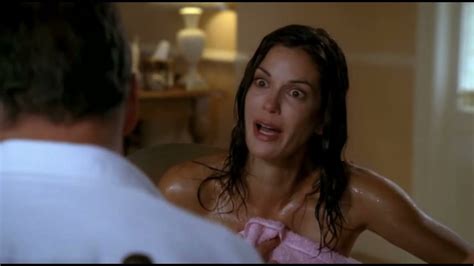 Susan Gets Locked Outside Naked Desperate Housewives 1x03 Scene Youtube