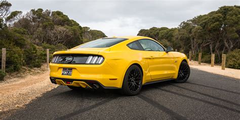 The 2017 ford mustang gt: 2017 Ford Mustang GT Fastback review: Long-term report ...