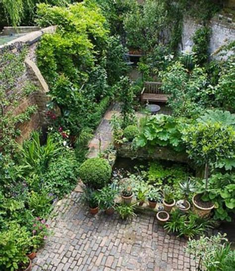 Wonderful Small Space Gardening Design Ideas 23 Courtyard Gardens
