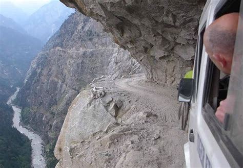 10 Most Dangerous Roads To Drive In The World
