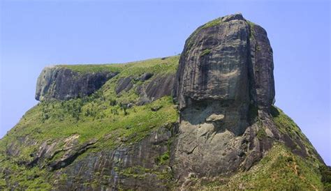 Pedra da gávea is a mountain in tijuca forest. Pedra da Gávea - Uma Esfinge no Brasil!