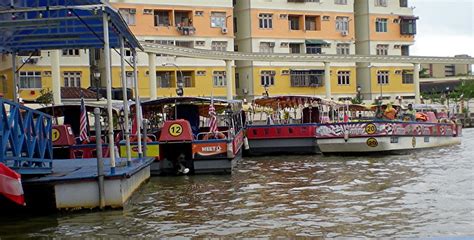 It can take you back through. Tempat Menarik Di Melaka - River Cruise