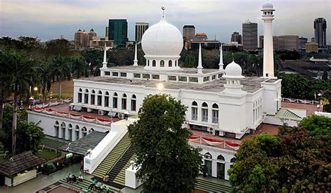 Masjid Agung Al Azhar Jakarta Beautiful Mosques Masjid Beautiful Places