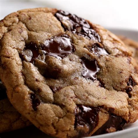 The best chewy chocolate chip cookies servings: The Best Chewy Chocolate Chip Cookies Recipe by Tasty