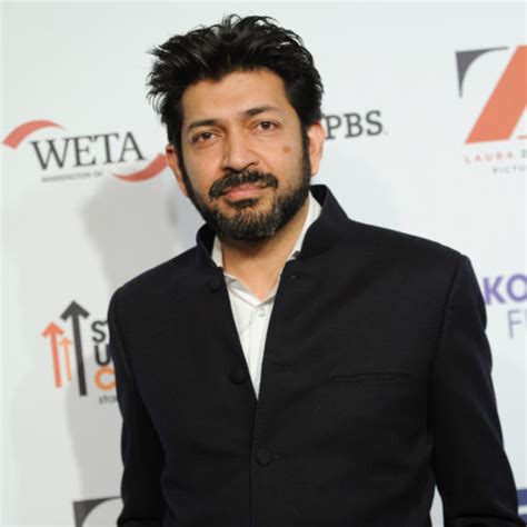 Siddhartha Mukherjee Wades Into Biotech