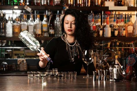 Qué Es Un Bartender Y Como Triunfar En La Profesión Camarero10