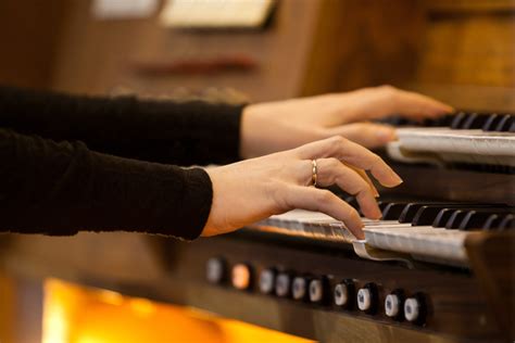 Church Organist What Is It And How To Become One Ziprecruiter