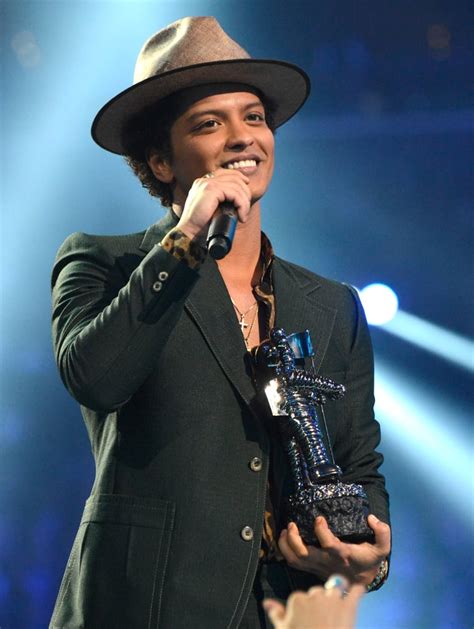 Sexy Bruno Mars Pictures Popsugar Celebrity Photo 5