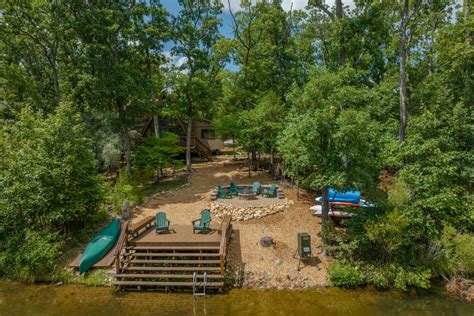 1715 Bear Hug Hideaway