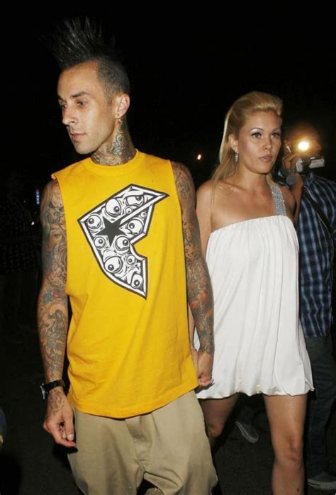 Travis Barker Wife The Truth About Travis Barker And Shanna Moaklers