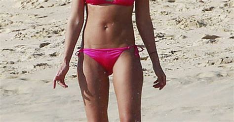 Jessica Alba Stars Sexy Bikini Style Us Weekly