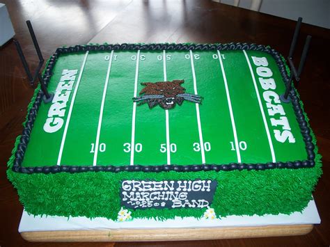 Football cakes are a great favorite among ardent lovers of the game. Football Field Cake | Jennifer | Flickr