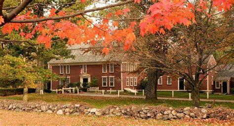 Longfellows Wayside Inn Is Most Haunted Hotel In The Usa