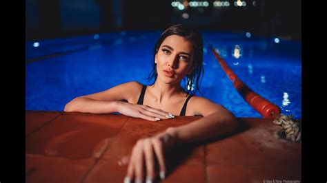 Hot Girl On Swimming Pool Youtube