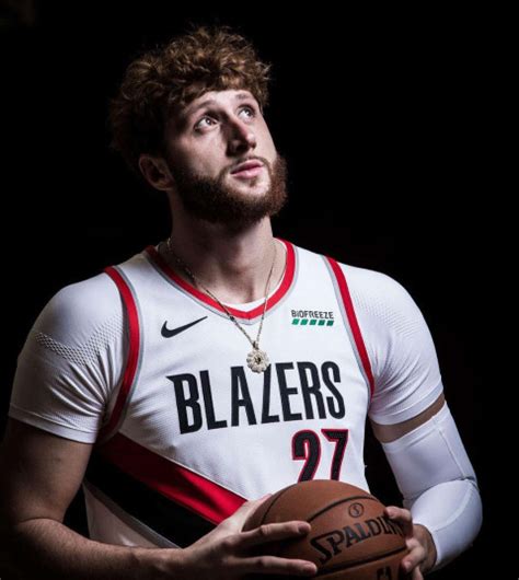 Jusuf Nurkic Hd Photos And Whatsapp Dp 4k Wallpaper Free Download