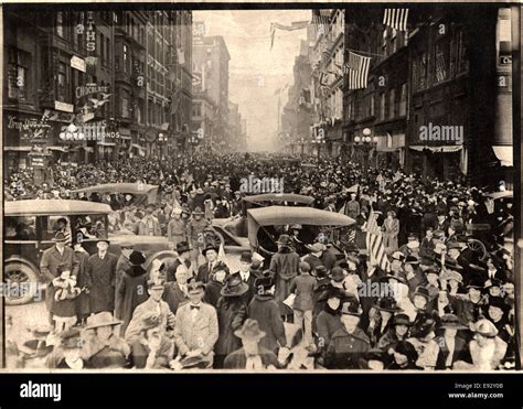 Wwi Victory Celebration New York City Usa November 11 1918 Stock