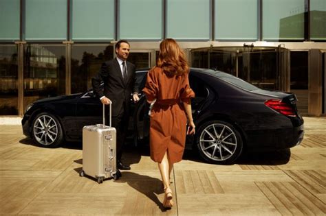 get the cost effective chauffeur vehicles from hcd town car service chauffeur service chauffeur