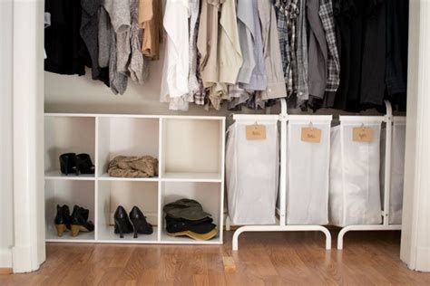 Looking for helpful ideas for organizing your bedroom? 19 Bedroom Organization Ideas