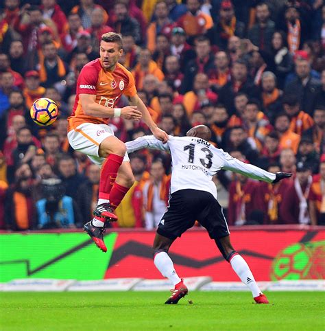 Colombia striker radamel falcao sustained a serious head injury during training with galatasaray, the turkish. Galatasaray-Beşiktaş maçından kareler - FotoHaber - Spor