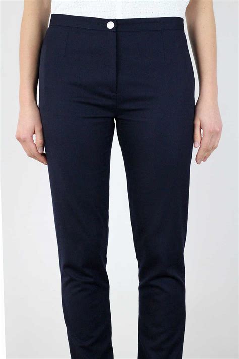 Codes promo, ventes flash, livraison offerte, trouvez le produit de vos rêves à prix réduit ! Pantalon bleu marine femme, droit, en laine Made in France ...